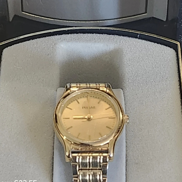 Pulsar ladies watch new in box - Picture 2 of 5